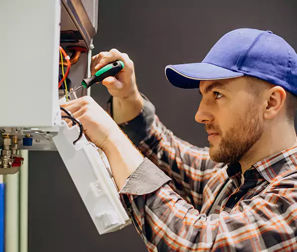 Expert Plumber for Tankless Water Heater Maintenance in Tecumseh, MI: Schedule Professional Maintenance Services with Us